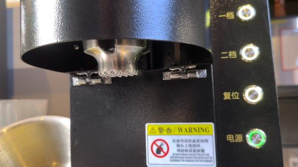 一键柠檬出汁,从此告别手动捶打,暴打柠檬机 - 慧灵HITBOT